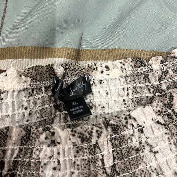 J is for Justify - Picture 3 of 3